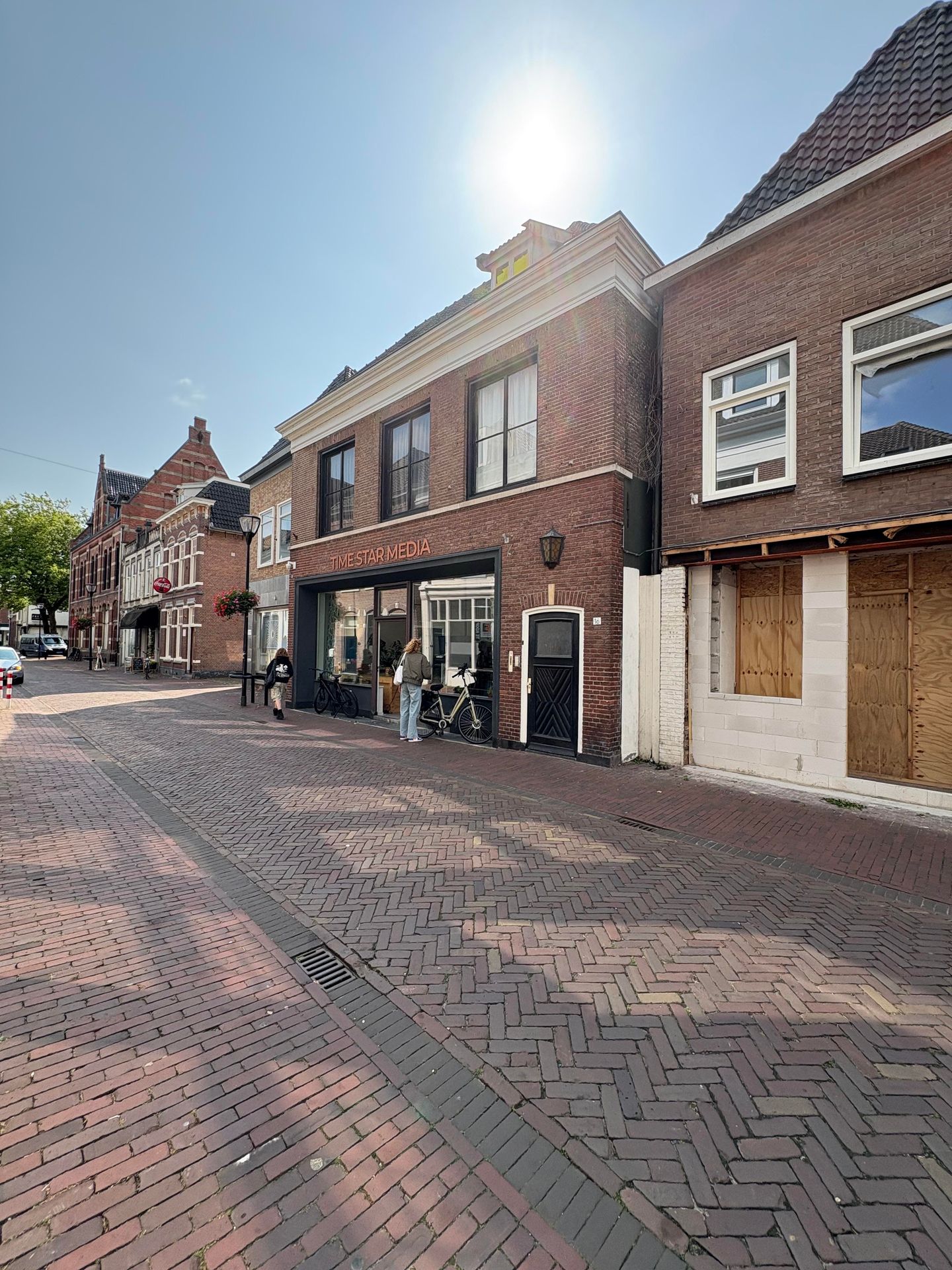 Bekijk foto 2 van Zuideinde 16