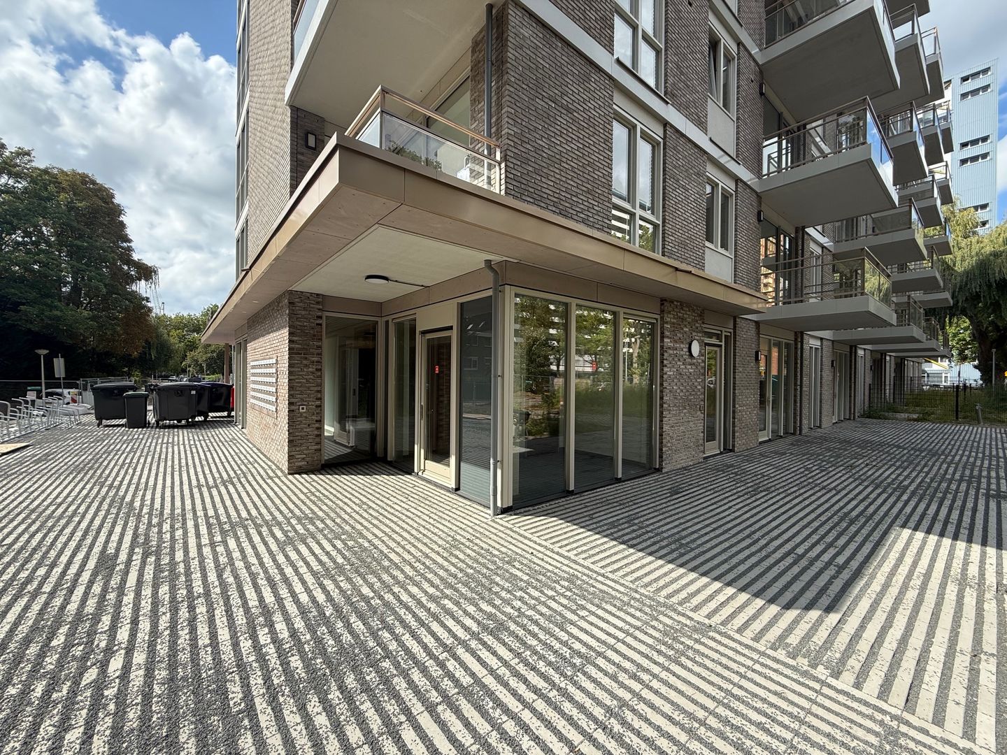 View photo 4 of Roland Holstlaan 534