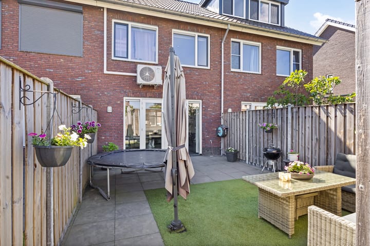 Foto 32 van Karinastraat 24