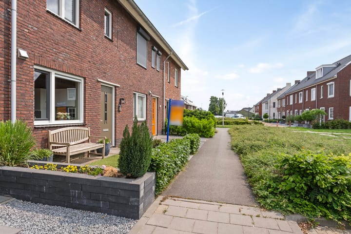 Foto 38 van Karinastraat 24