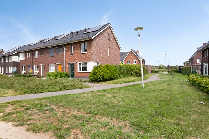 Foto 42 van Karinastraat 24