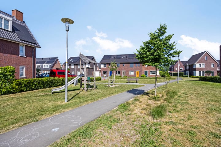 Foto 43 van Karinastraat 24