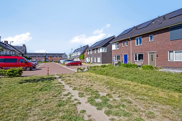 Foto 44 van Karinastraat 24