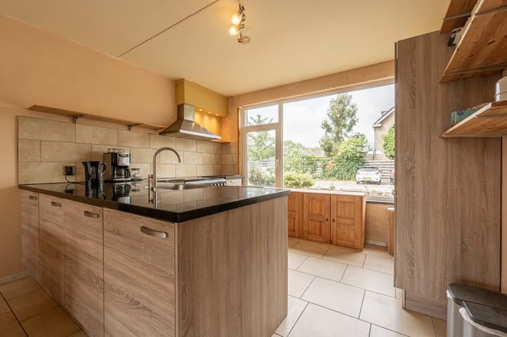 Foto 9 van De Lairessestraat 10