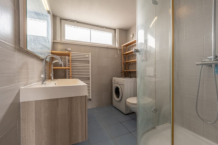 Foto 22 van De Lairessestraat 10