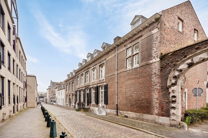 Photo 1 of Abtstraat 14-E