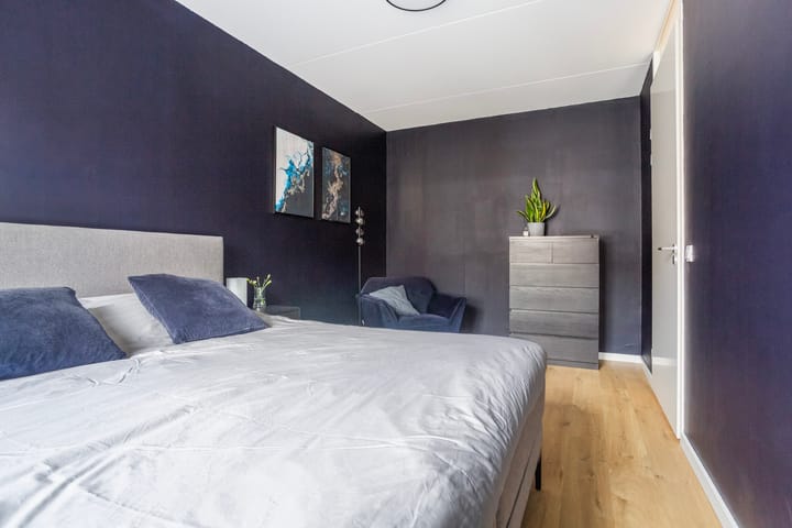 Foto 11 van Roentgenstraat 81