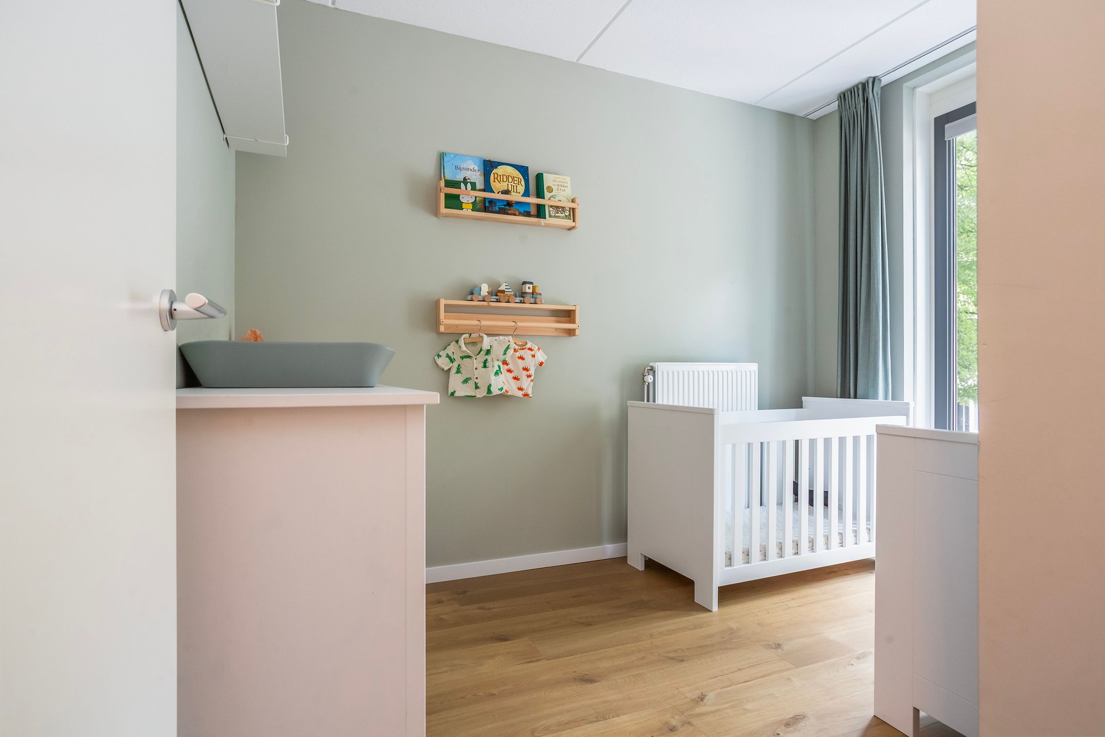 Foto 12 van Roentgenstraat 81