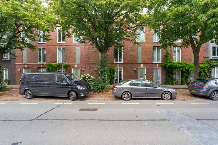 Foto 28 van Roentgenstraat 81