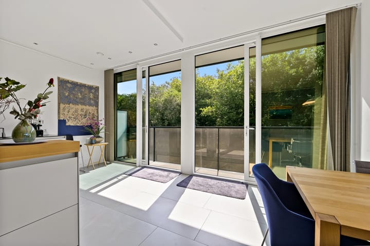 Photo 16 of Oostduinplein 243