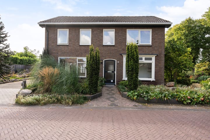 Foto 30 van Langeveldstraat 7