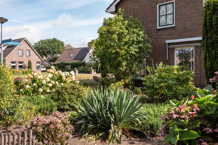 Foto 33 van Langeveldstraat 7