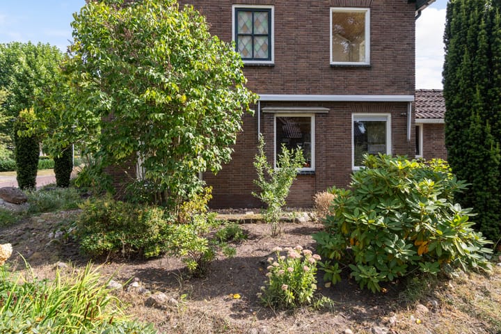 Foto 36 van Langeveldstraat 7