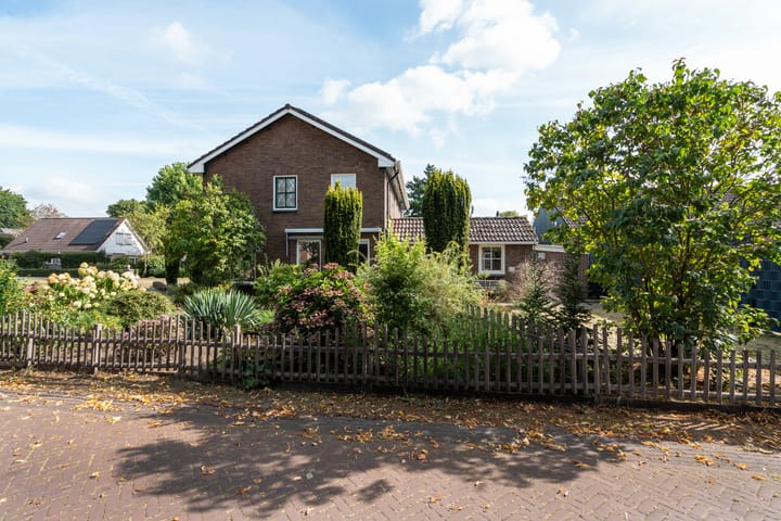 Foto 37 van Langeveldstraat 7