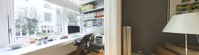 Woonkamer en werkkamer achterzijde  bel-etage