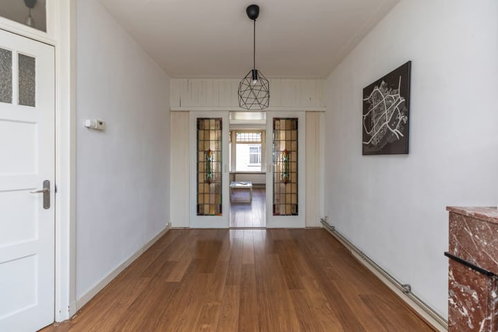 Foto 2 van Luzacstraat 24-B02