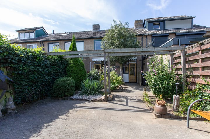 Foto 2 van Donker Curtiuslaan 11