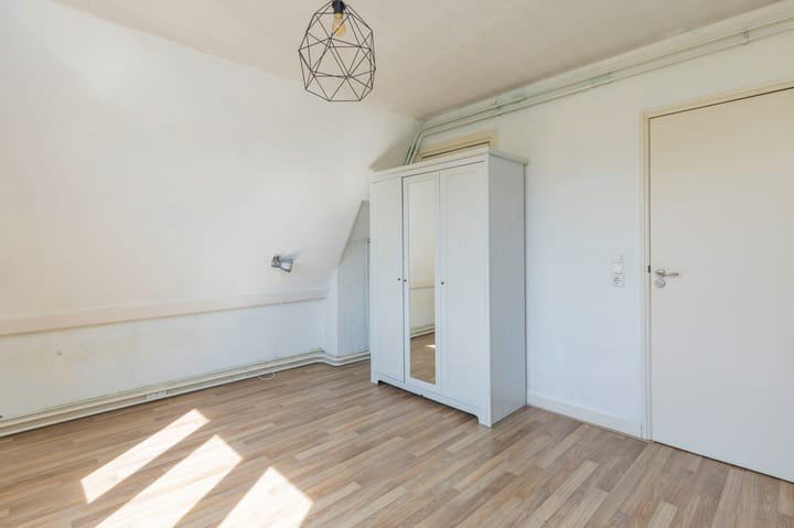 Foto 20 van Luzacstraat 24-B02