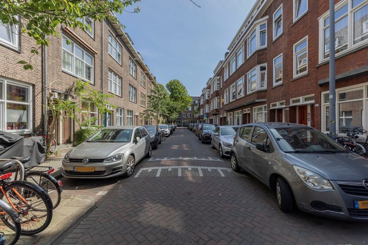 Foto 23 van Luzacstraat 24-B02