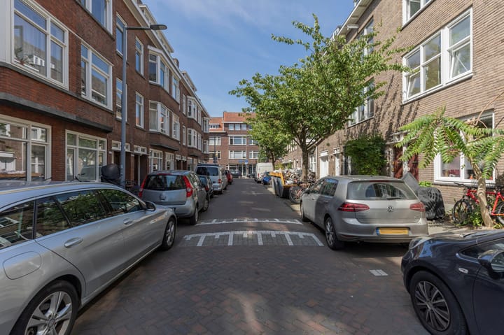 Foto 24 van Luzacstraat 24-B02