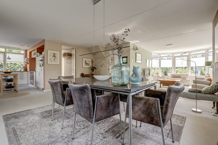 Photo 6 of Akelei 47