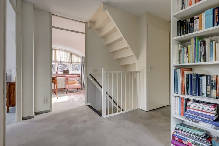 Photo 24 of Akelei 47