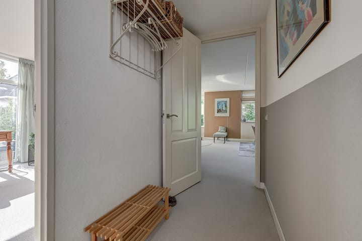 Photo 21 of Akelei 47