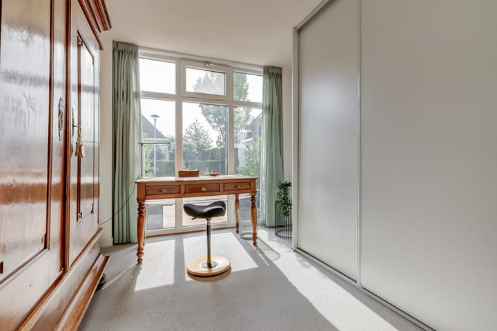 Photo 23 of Akelei 47