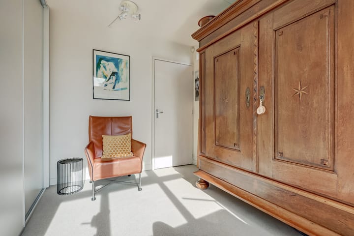 Photo 22 of Akelei 47