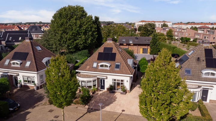 Photo 59 of Akelei 47