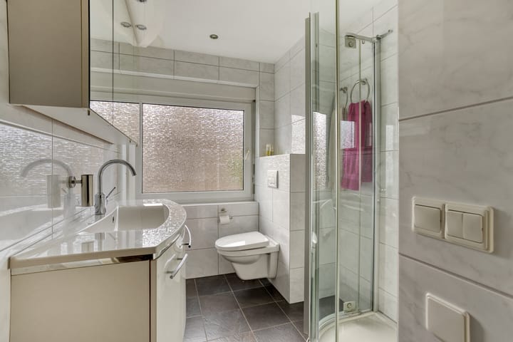 Photo 19 of John F. Kennedylaan 78