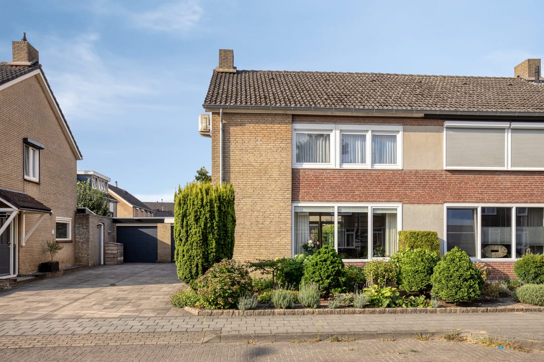 Foto 32 van John F. Kennedylaan 78