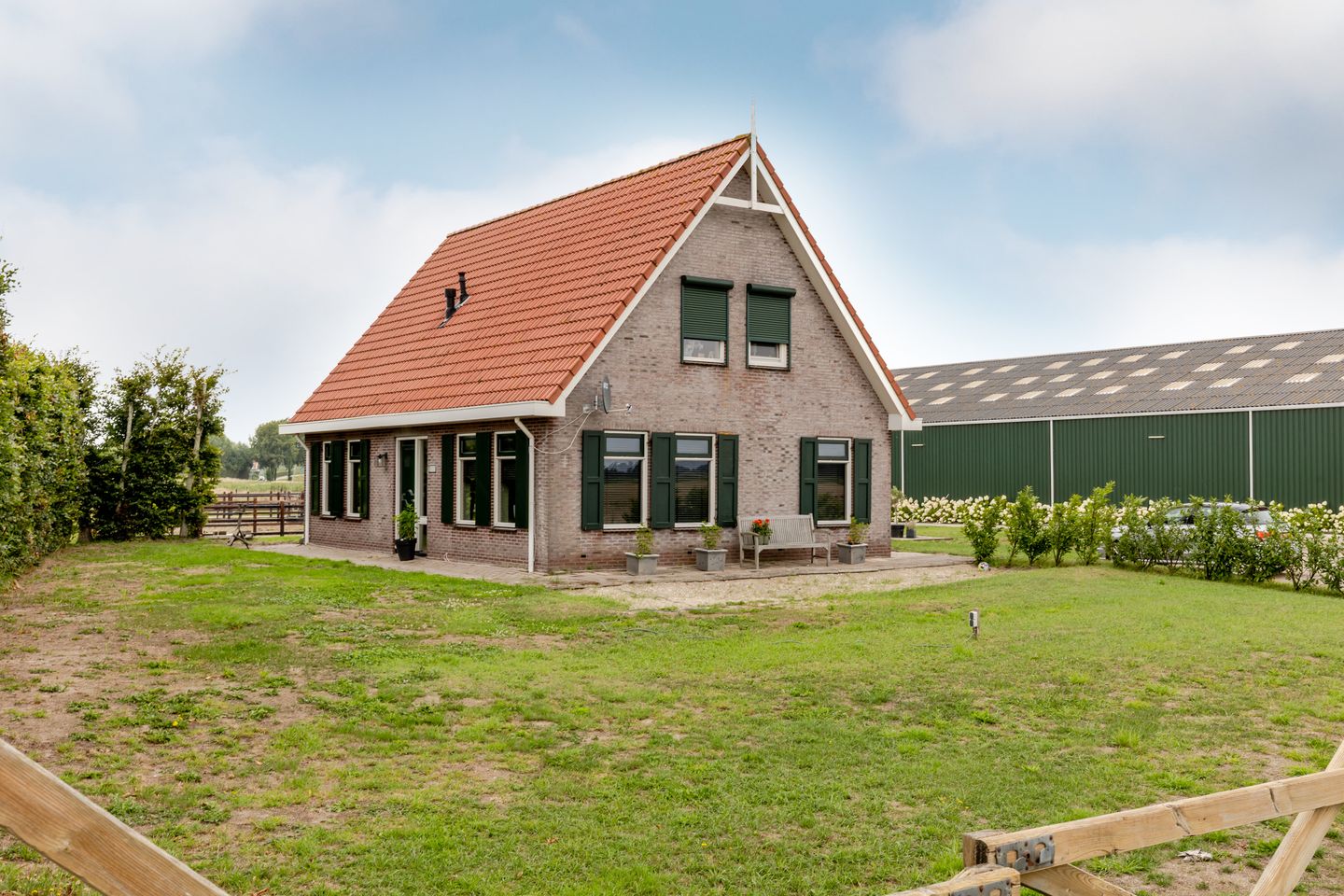 View photo 3 of Ikkerseweg 2