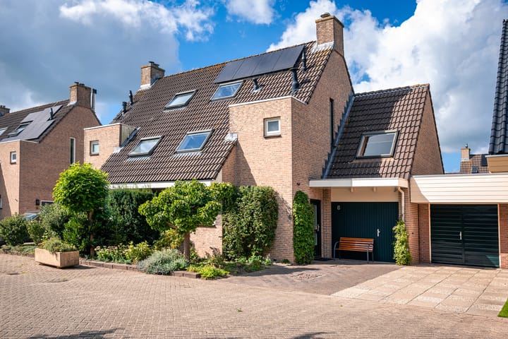 Foto 1 van Leeuwenhorst 6