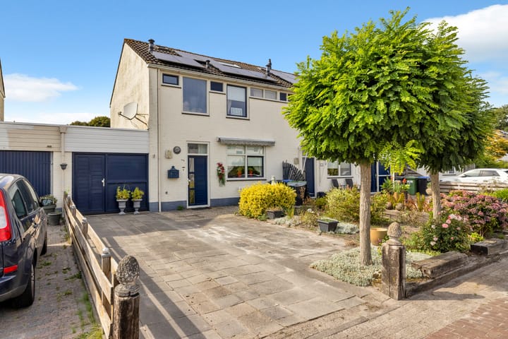 Foto 2 van Mahatma Gandhiweg 114