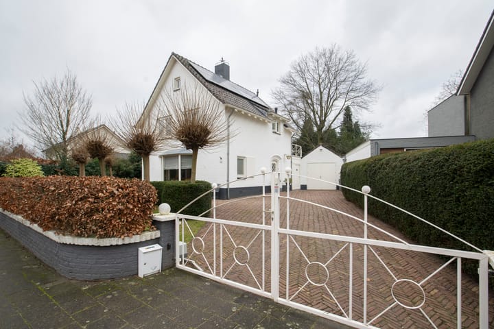 Photo 45 of Van Malsenstraat 11