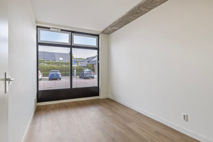 Photo 9 of Bosstraat 4-A