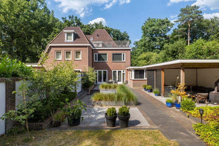 Photo 2 of van Beuningenlaan 8