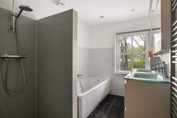 Photo 17 of van Beuningenlaan 8