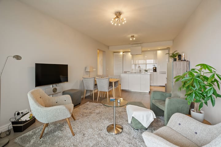 Photo 9 of Duinroos 37