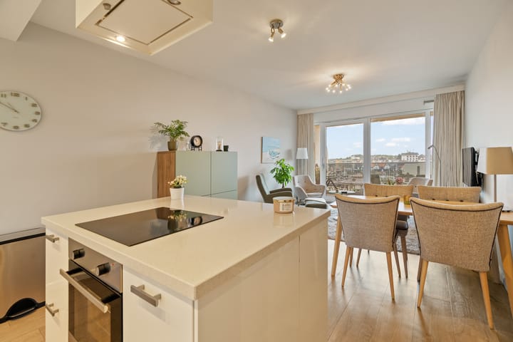 Photo 16 of Duinroos 37