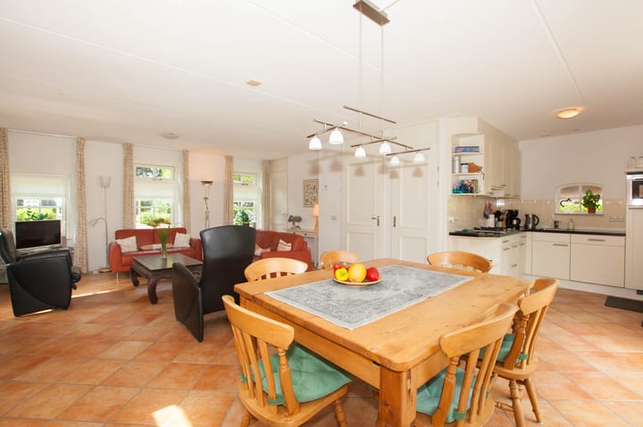 Foto 2 van Hilgeloweg 2-10