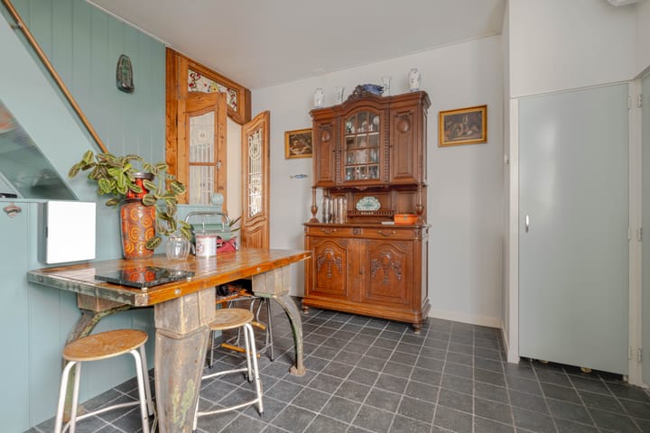 Foto 9 van Zwijndrechtsestraat 32