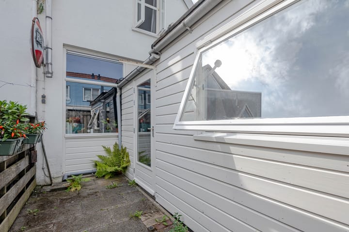 Foto 14 van Zwijndrechtsestraat 32