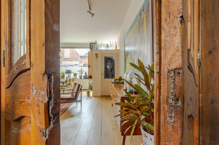 Foto 15 van Zwijndrechtsestraat 32