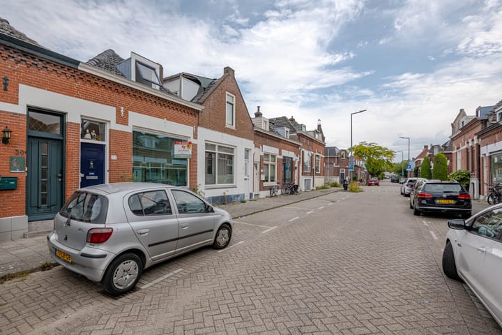 Foto 27 van Zwijndrechtsestraat 32