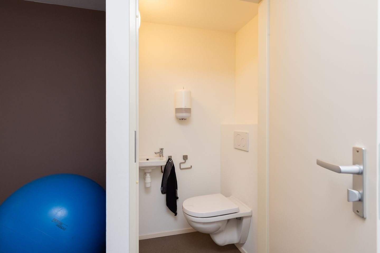 Photo 44 of Marsstraat 6