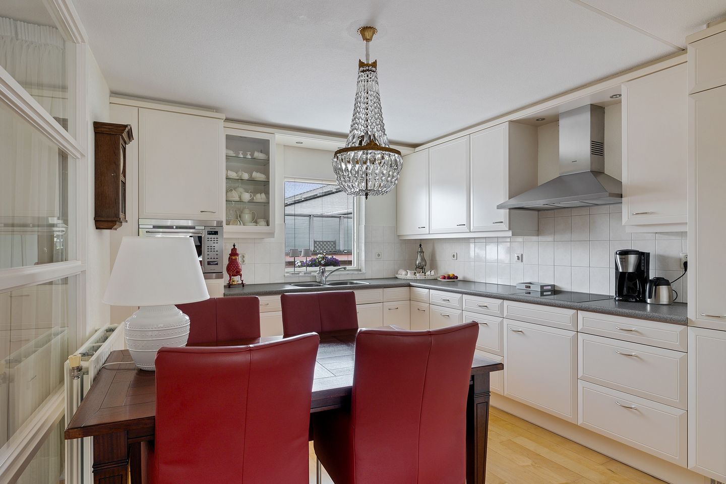 Foto 10 van Hoofdweg 204-A