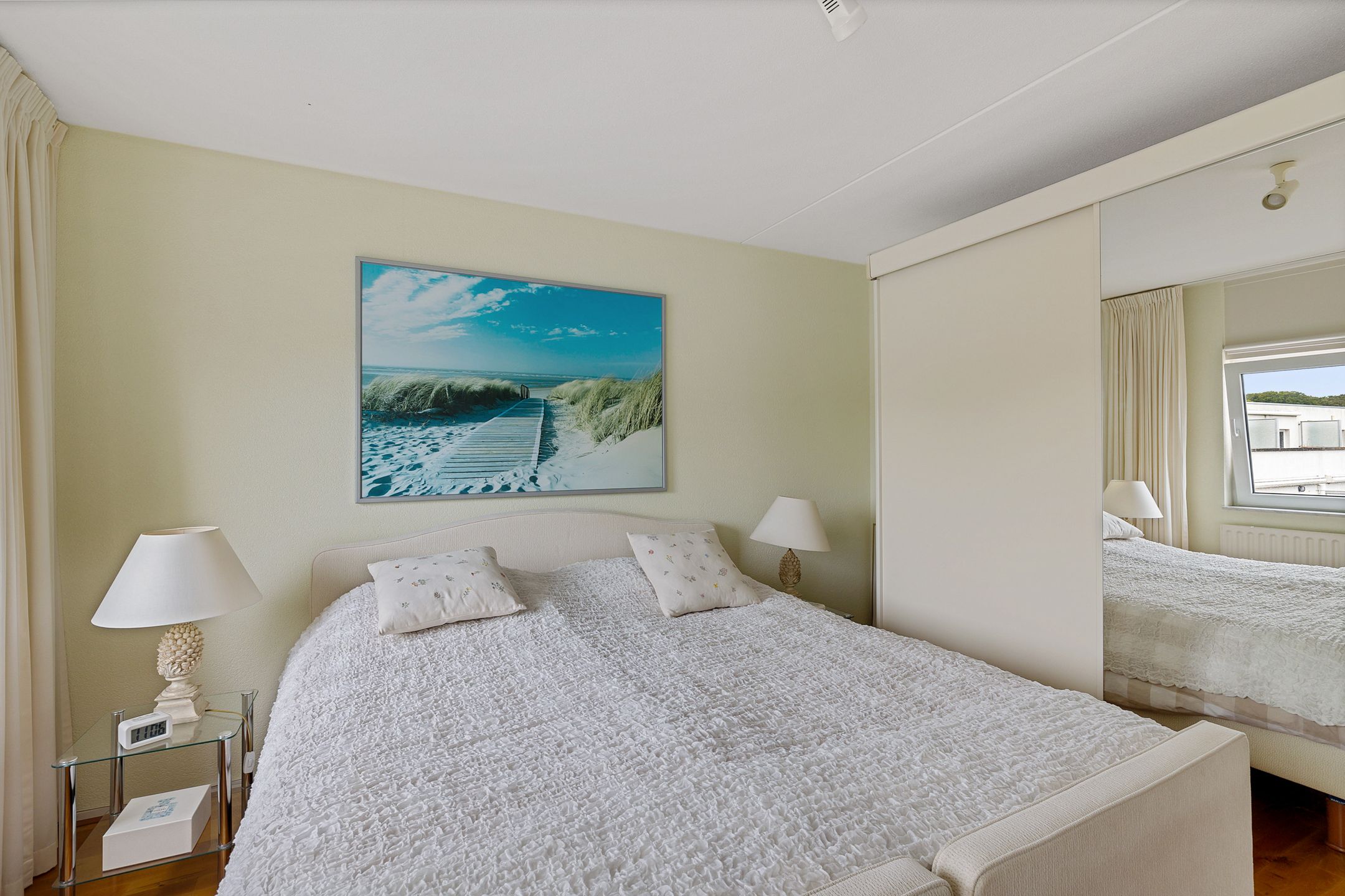 Foto 24 van Hoofdweg 204-A