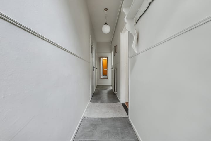 Photo 7 of Paulstraat 100